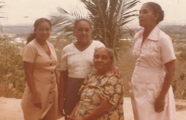 PIONEIRA DA FAMÍLIA NASCIMENTOS E FUNDADORES DA ASSEMBLEIA DE DEUS EM MARANGUAPE COM O PR. JOSÉ TEIXEIRA REGO