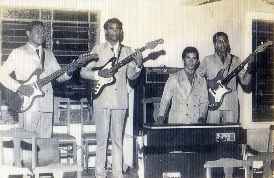 ELES FORMAVAM O HARMONIA CELESTE - UM CONJUNTO MUSICAL DO TEMPLO CENTRAL DA DÉCADA DE 1970