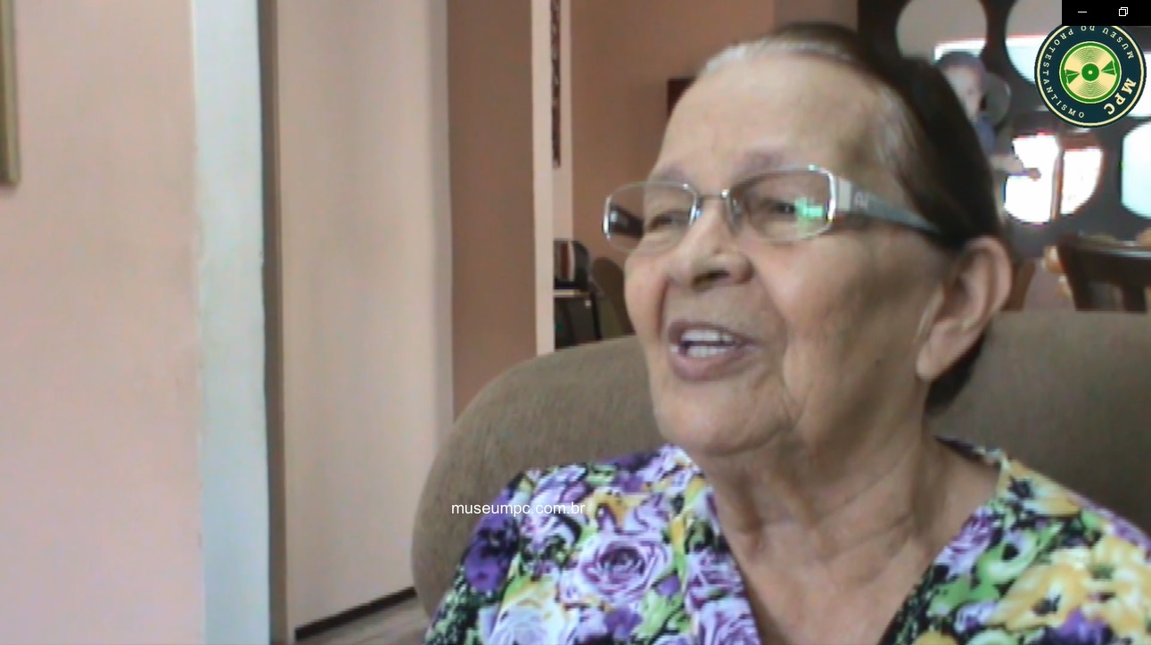 Há 15 anos eu ouviu uma voz delica e um amor inesplicavam pelo seu pastor - esposo pastor Bastos.